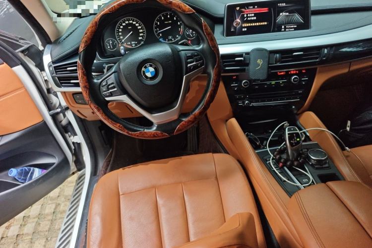 Used BMW X6 2015 xDrive35i Leading Model Steering Wheel