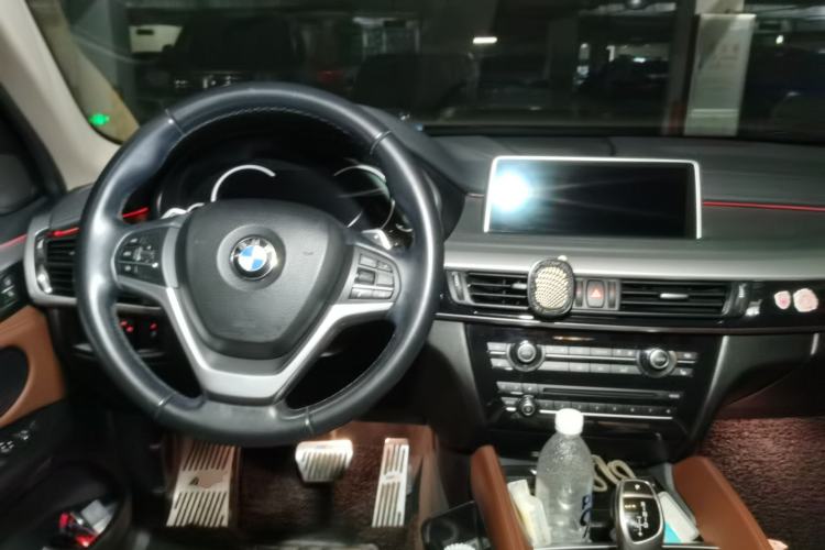 Used BMW X6 2015 xDrive35i Leading Model Steering Wheel