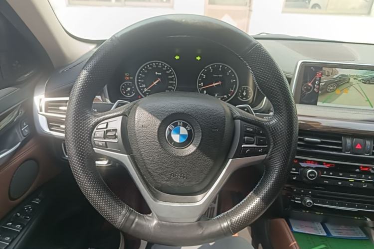 Used BMW X6 2015 xDrive35i Leading Model Steering Wheel