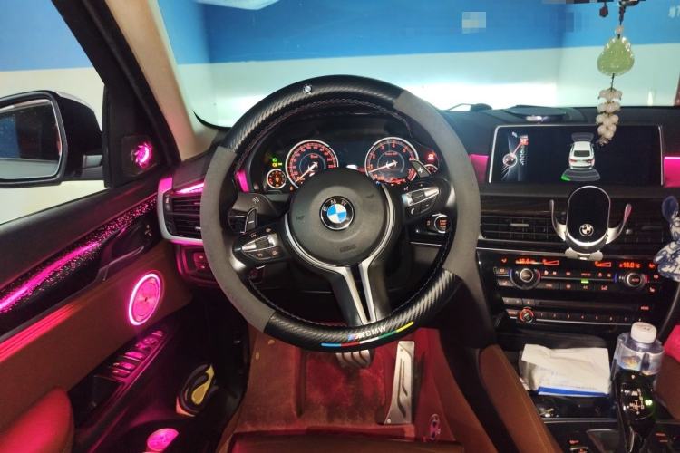 Used BMW X6 2015 xDrive35i Luxury Edition Steering Wheel