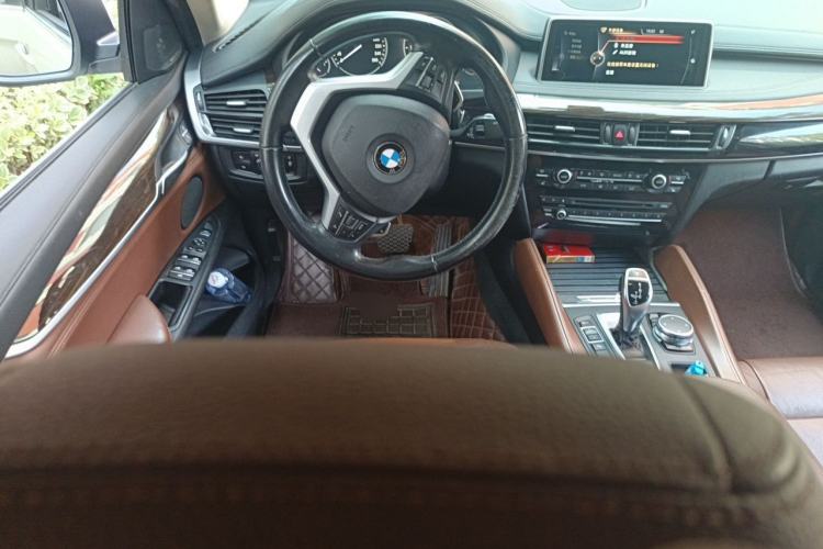 Used BMW X6 2015 xDrive35i Leading Model Steering Wheel