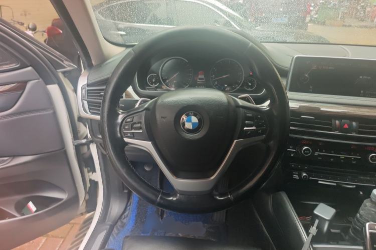 Used BMW X6 2015 xDrive35i Luxury Edition Steering Wheel