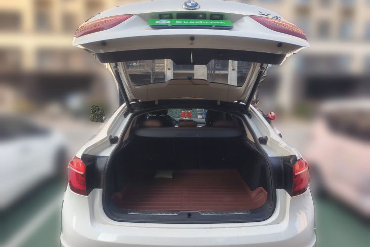 Used BMW X6 2015 xDrive35i Leading Model Trunk