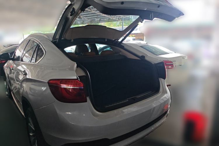 Used BMW X6 2015 xDrive35i Leading Model Trunk