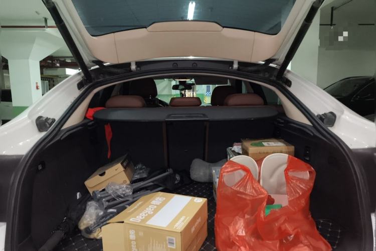 Used BMW X6 2015 xDrive28i Trunk