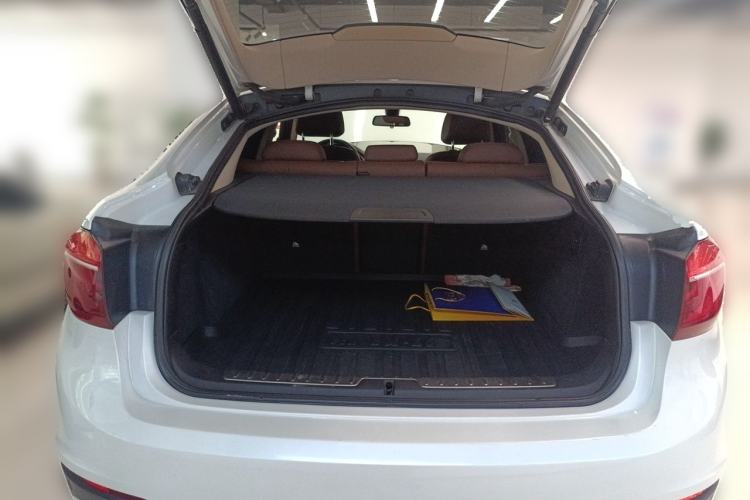 Used BMW X6  Trunk