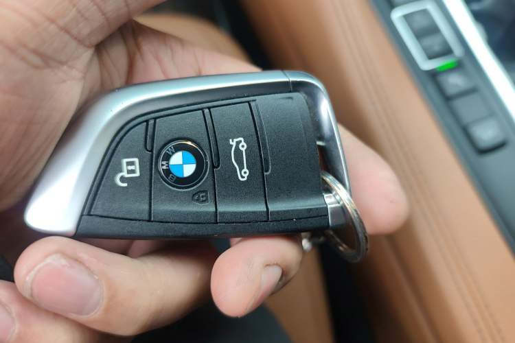 Used BMW X6 2015 xDrive35i Leading Model Vehicle Key