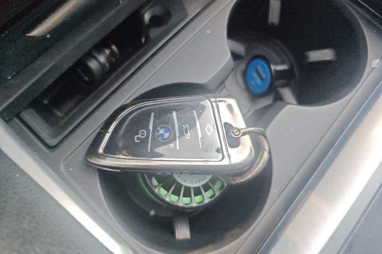 Used BMW X6  Vehicle Key