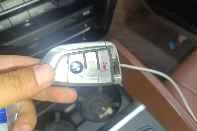 Used BMW X6  Vehicle Key