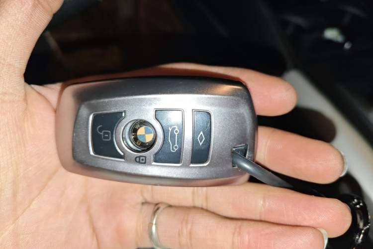 Used BMW X6 2015 xDrive35i Leading Model Vehicle Key