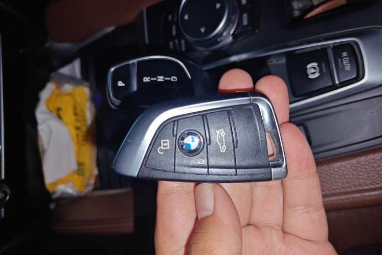 Used BMW X6 2015 xDrive35i Luxury Edition Vehicle Key