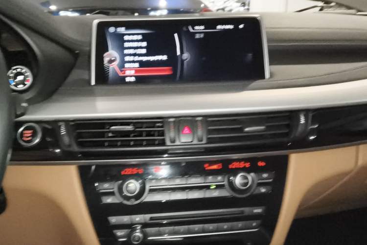 Used BMW X6 2016 xDrive35i U.S. specification Audio And AC Panel