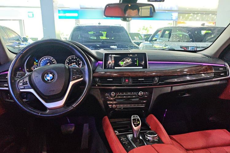 Used BMW X6 2016 xDrive35i Base Model Middle East Center Console