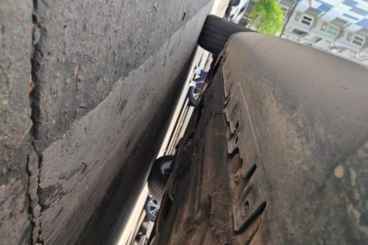 Used BMW X6  Chassis Rear Left