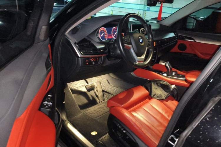 Used BMW X6  Driver Seat