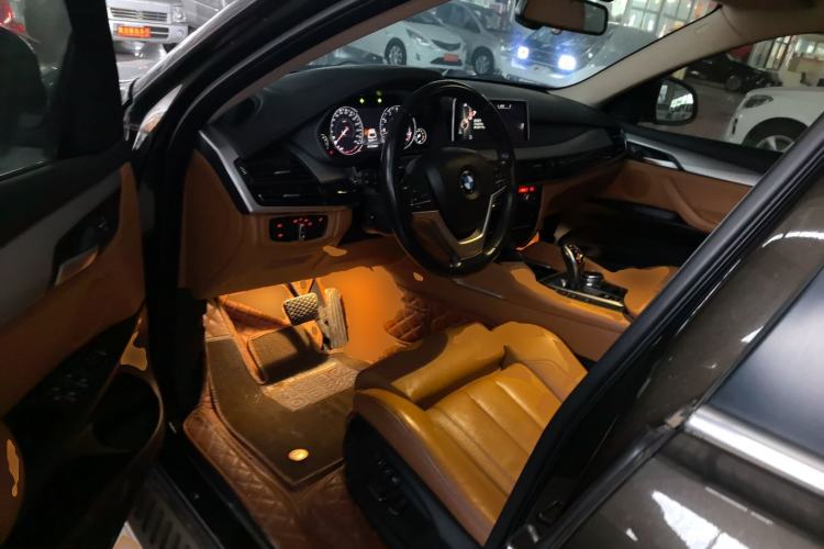 Used BMW X6 2016 xDrive35i Base Model Middle East Driver Seat