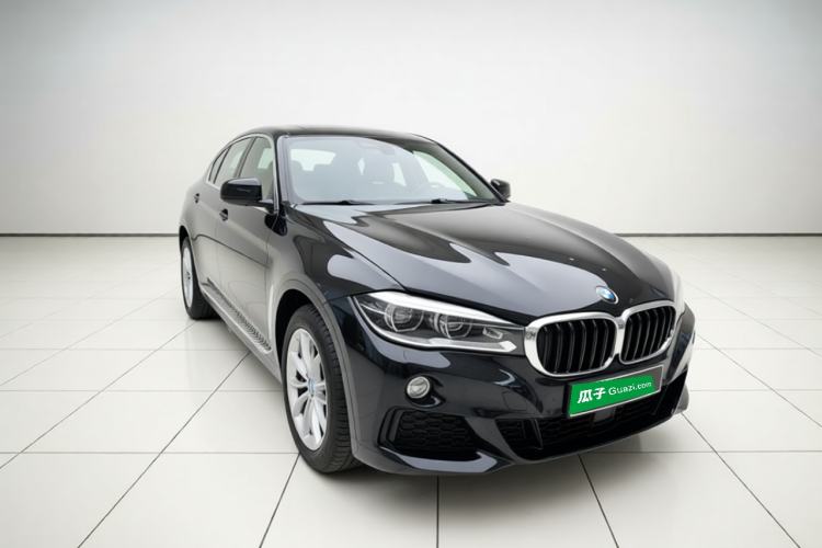 Used BMW X6 2016 xDrive35i U.S. specification Front Right 45 Deg