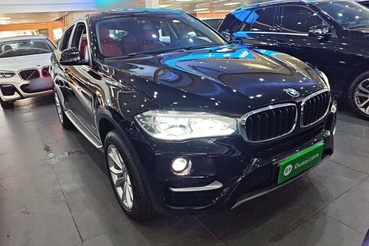 Used BMW X6 2016 xDrive35i Base Model Middle East Front Right 45 Deg