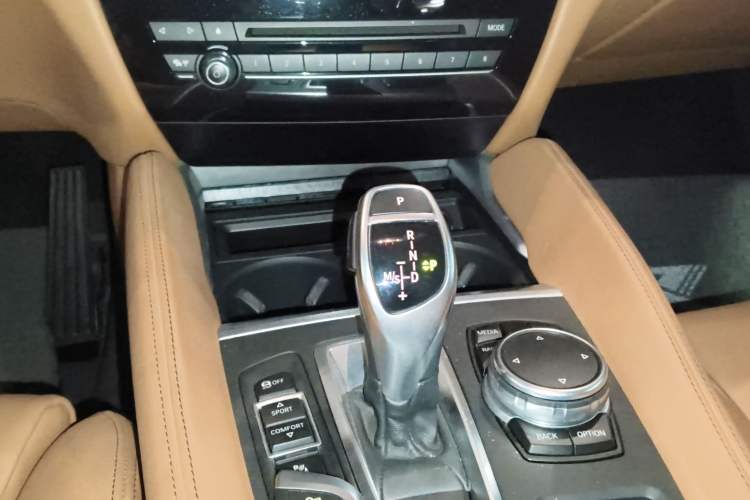 Used BMW X6 2016 xDrive35i U.S. specification Gear Lever