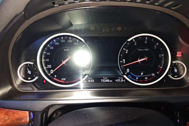 Used BMW X6 2016 xDrive35i Base Model Middle East Instrument Cluster