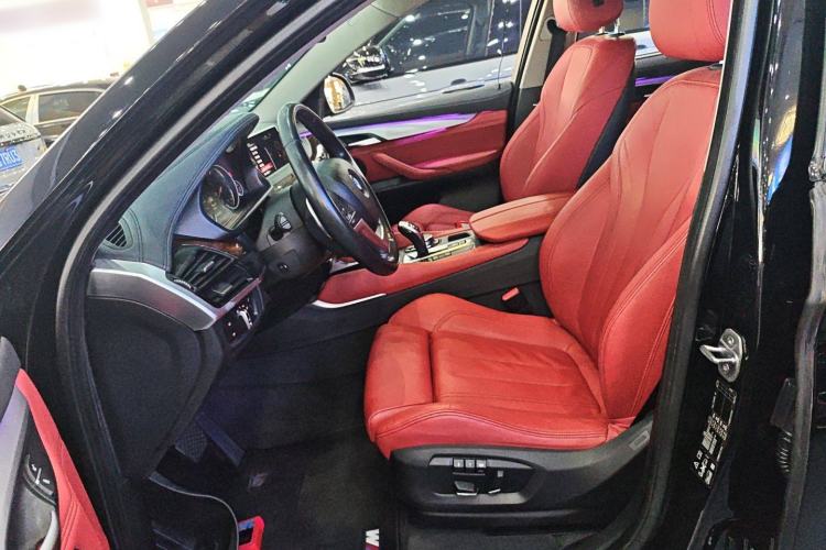 Used BMW X6 2016 xDrive35i Base Model Middle East Left Front Seat