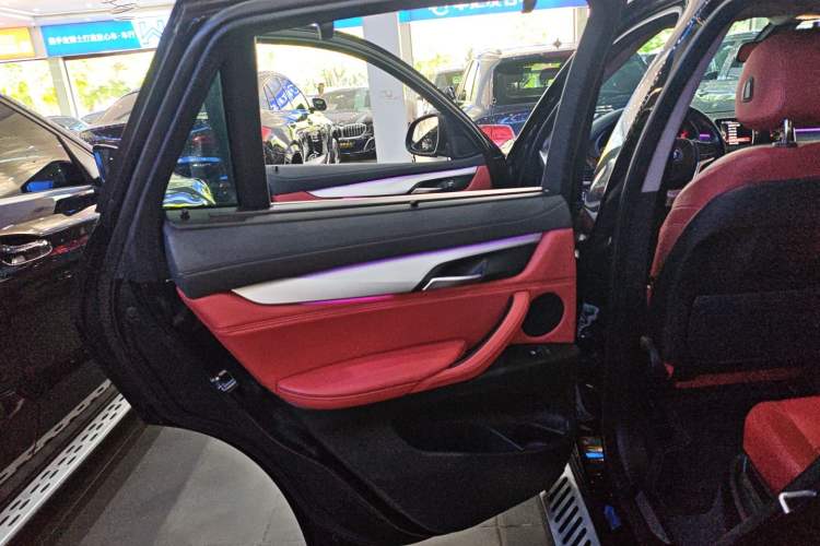 Used BMW X6 2016 xDrive35i Base Model Middle East Left Rear Door Interior