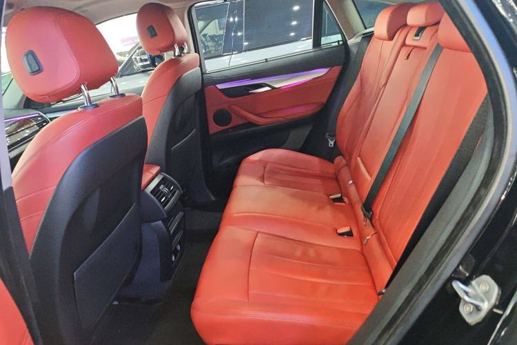 Used BMW X6 2016 xDrive35i Base Model Middle East Left Rear Seat