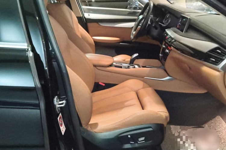 Used BMW X6 2016 xDrive35i U.S. specification Right Front Seat