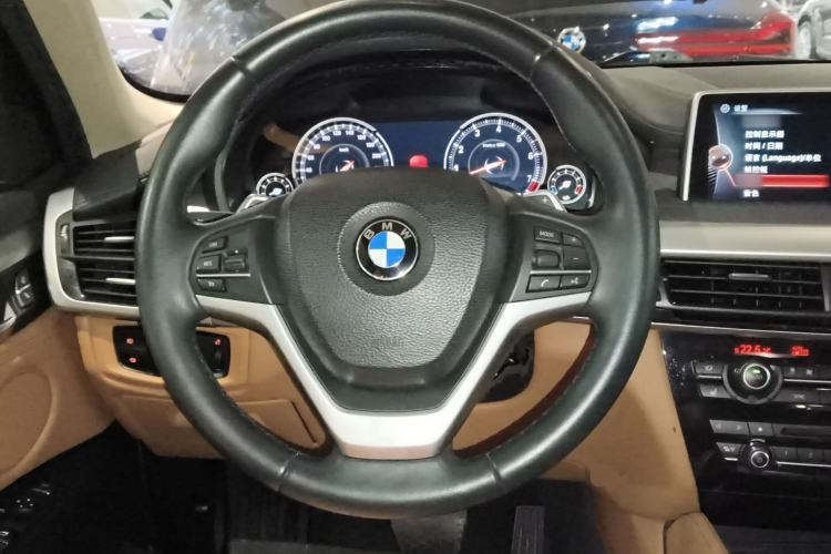 Used BMW X6 2016 xDrive35i U.S. specification Steering Wheel