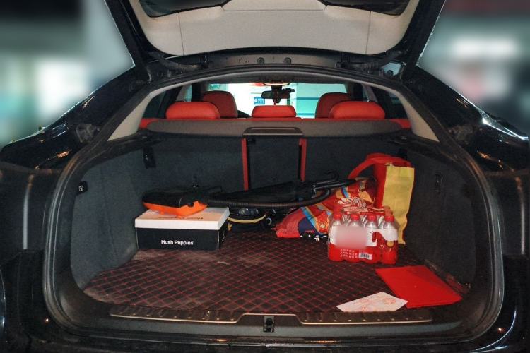 Used BMW X6  Trunk