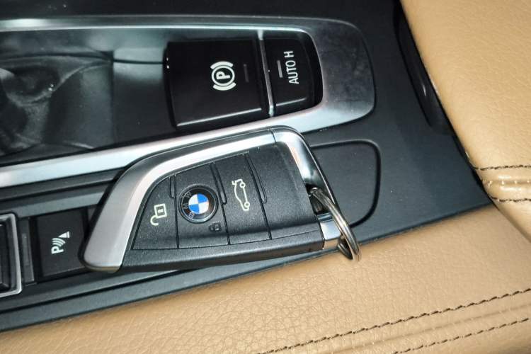 Used BMW X6 2016 xDrive35i U.S. specification Vehicle Key