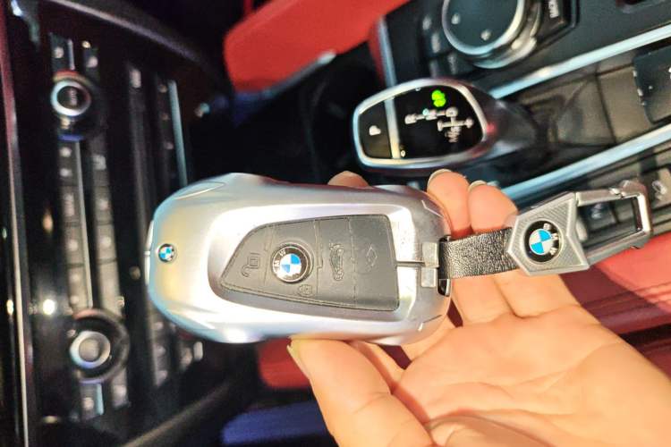 Used BMW X6 2016 xDrive35i Base Model Middle East Vehicle Key