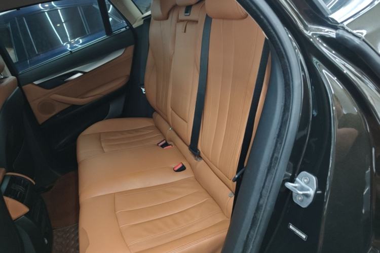 Used BMW X6 2016 xDrive35i Base Model Middle East Left Rear Seat