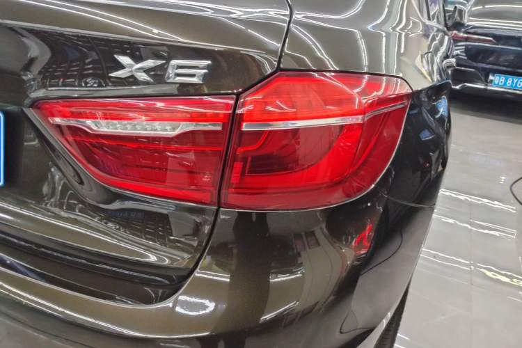Used BMW X6 2016 xDrive35i Base Model Middle East Right Rear Taillight