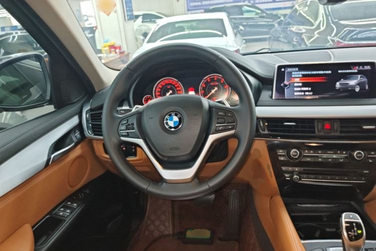 Used BMW X6 2016 xDrive35i Base Model Middle East Steering Wheel