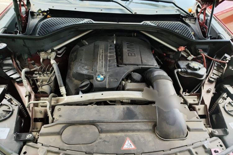 Used BMW X6 2016 xDrive35i Base Model Middle East Engine Bay