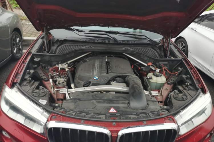 Used BMW X6 2016 xDrive35i Base Model Middle East Engine Bay
