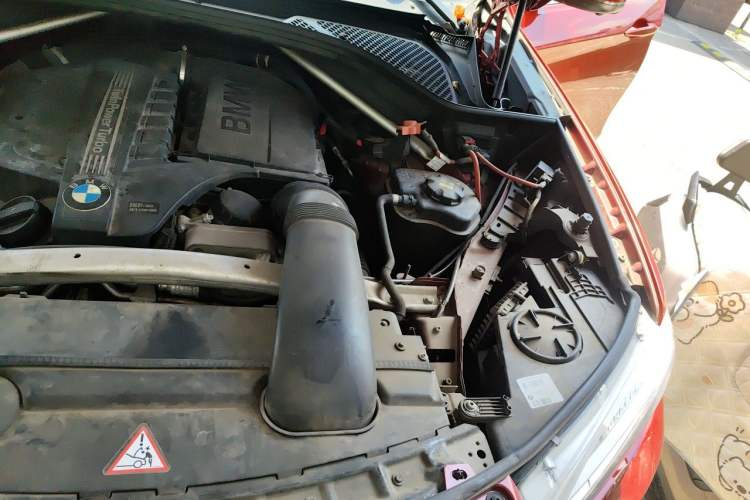 Used BMW X6 2016 xDrive35i Base Model Middle East Engine Bay Left