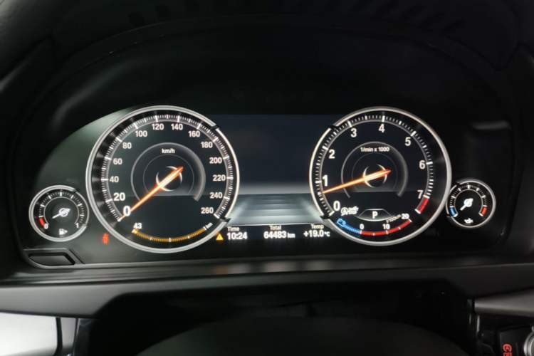 Used BMW X6 2016 xDrive35i Base Model Middle East Instrument Cluster