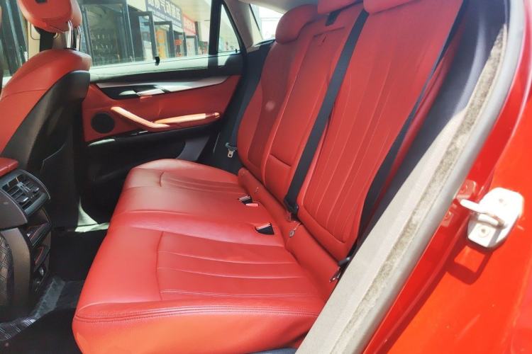 Used BMW X6 2016 xDrive35i Base Model Middle East Left Rear Seat