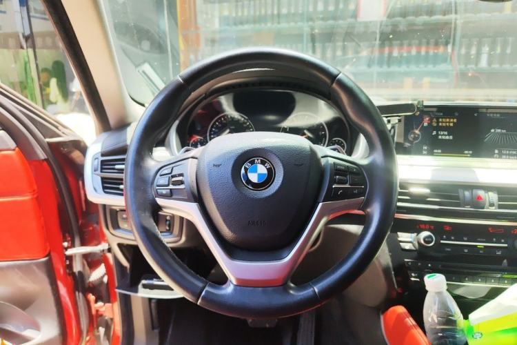 Used BMW X6 2016 xDrive35i Base Model Middle East Steering Wheel
