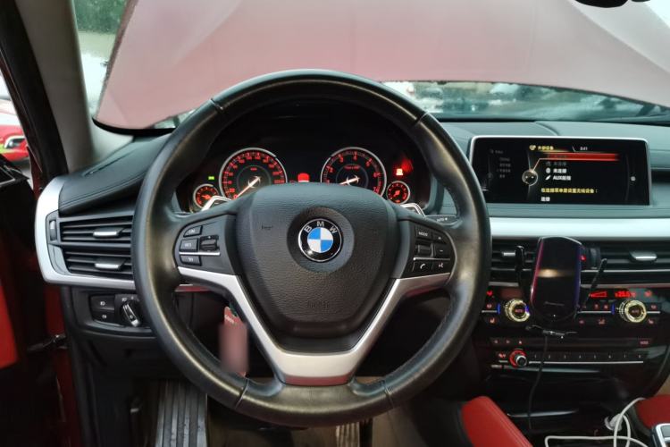 Used BMW X6 2016 xDrive35i Base Model Middle East Steering Wheel
