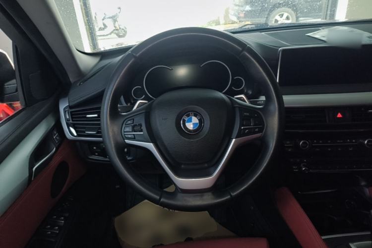 Used BMW X6 2016 xDrive35i Base Model Middle East Steering Wheel