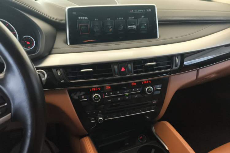 Used BMW X6  Audio And AC Panel