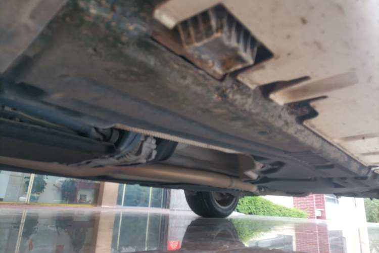 Used BMW X6  Chassis Front Left