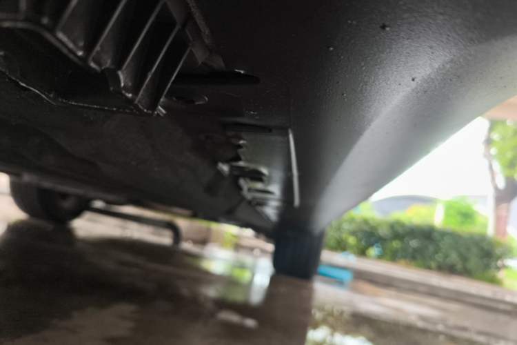 Used BMW X6  Chassis Rear Right