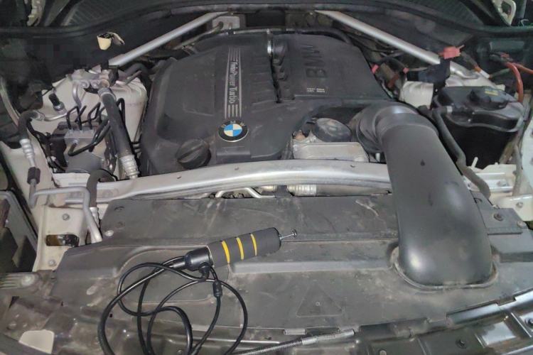 Used BMW X6 2016 xDrive35i Base Model Middle East Engine Bay