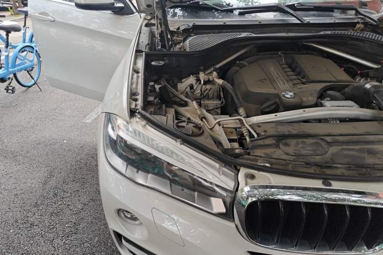 Used BMW X6  Engine Bay Right