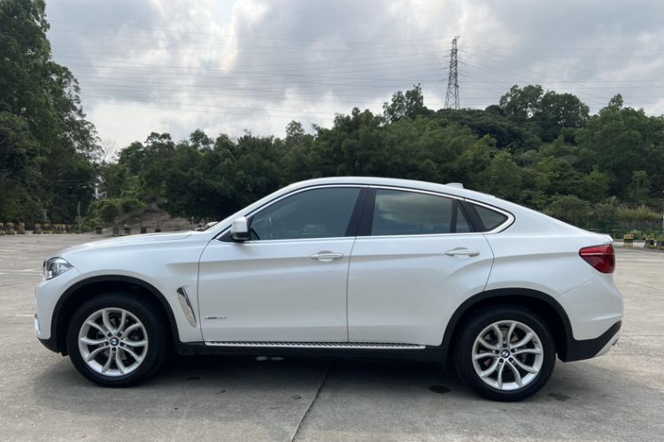 Used BMW X6 2016 xDrive35i Base Model Middle East Exterior 4