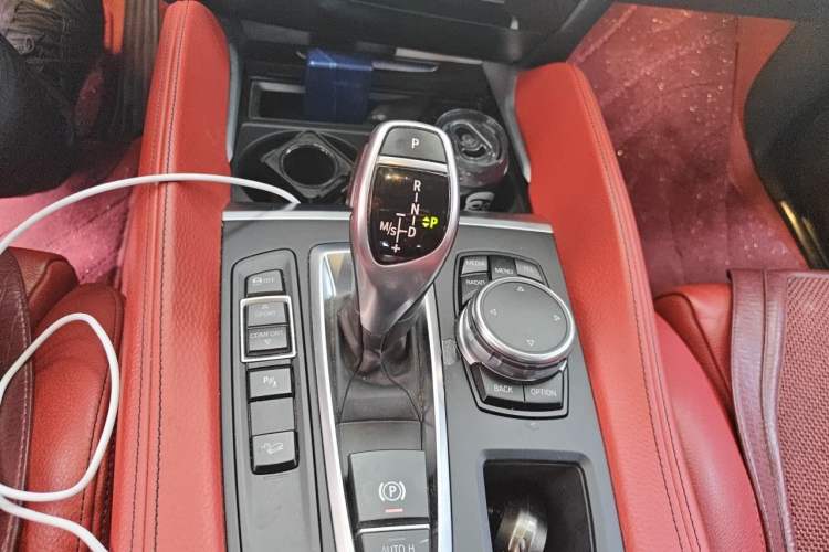 Used BMW X6  Gear Lever